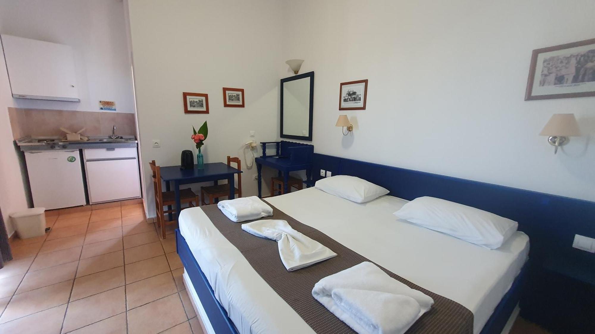 Aparthotel Filoxenia & 3*