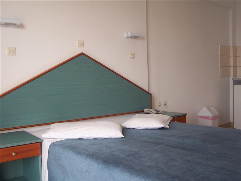 Filoxenia & Aparthotel Theologos (Rhodes)